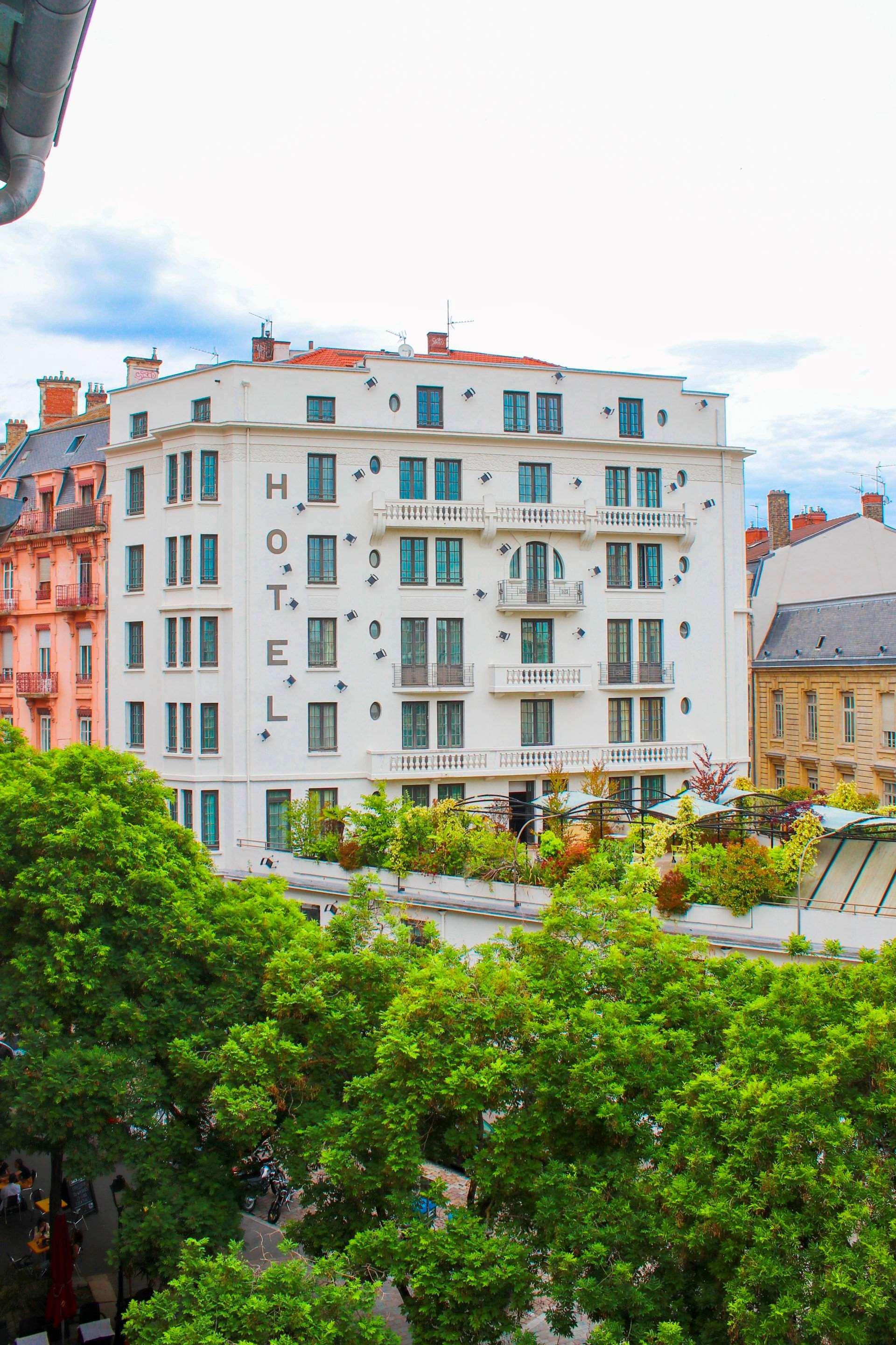 College Hotel Лион Экстерьер фото